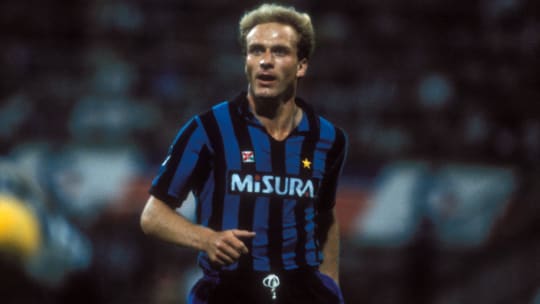 Einer der besten Spieler Europas, die in den 80ern in Scharen nach Italien wechselten: Karl-Heinz Rummenigge.