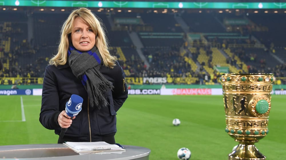 Die ARD (hier Moderatorin Jessy Wellmer) zeigt Holstein Kiel gegen Bayern M&#252;nchen.