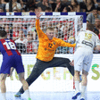 Kaum zu überwinden: Barcelonas Keeper Emil Nielsen zog Kiel im Halbfinale schnell den Zahn.