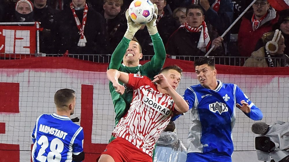 Erstes Bundesliga-Spiel, erster Punkt: Alexander Brunst gab sein Debüt im Darmstadt-Tor.