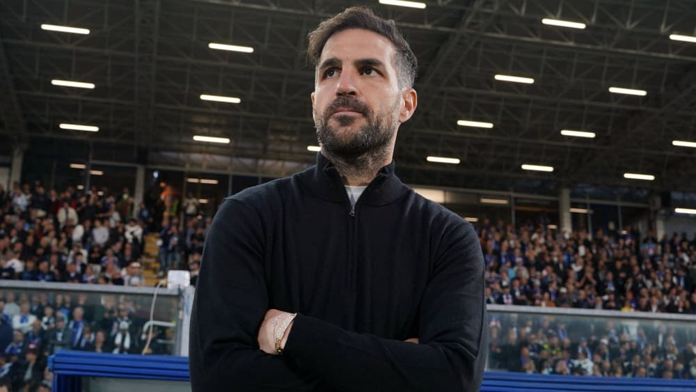 Como-Trainer Cesc Fabregas.