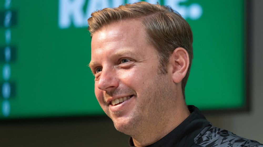 Werder Bremens Coach Florian Kohlfedt will von einem "Pflichtsieg" gegen den 1. FC K&#246;ln nichts wissen.