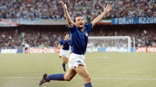 Vom belächelten Zweitliga-Stürmer zum Nationalhelden: Toto Schillaci bei der WM 1990.