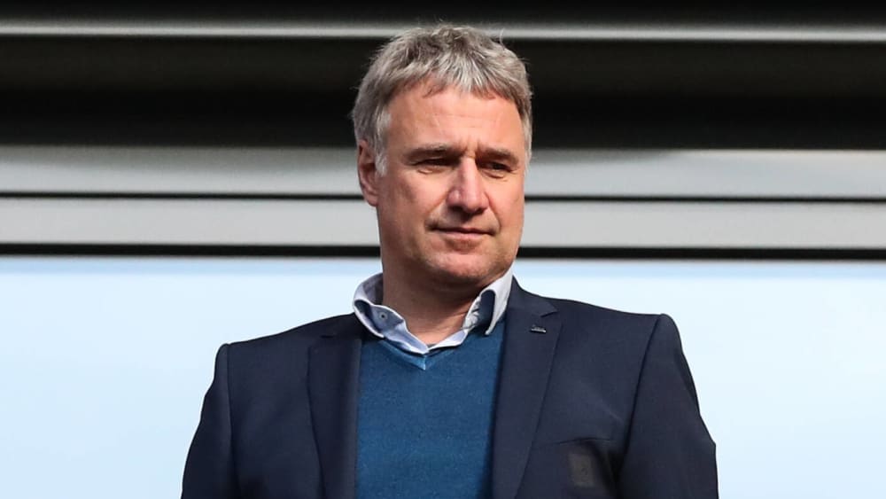 Werder Bremens Aufsichtsratschef Marco Bode kritisiert das Vorgehen der Deutschen Fu&#223;ball Liga (DFL) zur Regelung eines m&#246;glichen Saisonabbruchs.