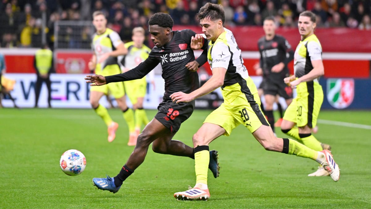 Who is broadcasting BVB vs. Bayer Leverkusen live on TV & stream today?