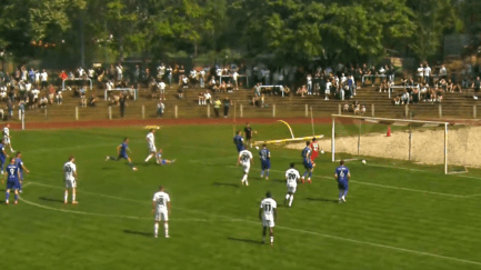 Ein Videostandbild zeigt: Der Ball war nicht hinter der Linie.