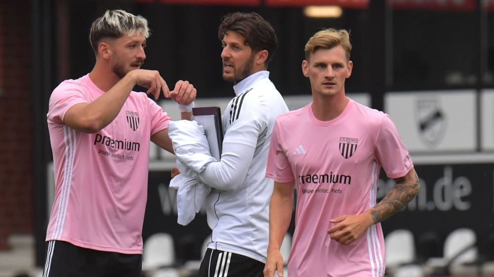 Im Testspiel gegen den SC Verl kam Jonas Carls (rechts) bereits als Probespieler zum Einsatz.