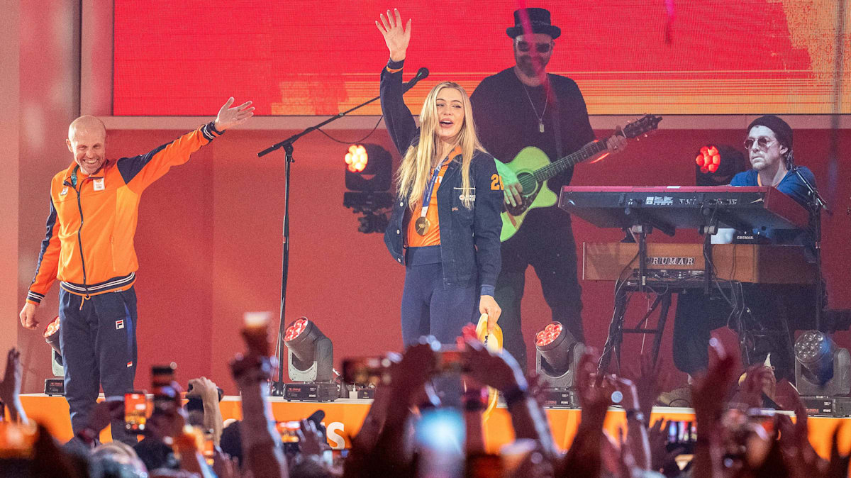 Gold-Tr-nen-und-Glamour-Jutta-Leerdam-und-ihre-Kr-nung