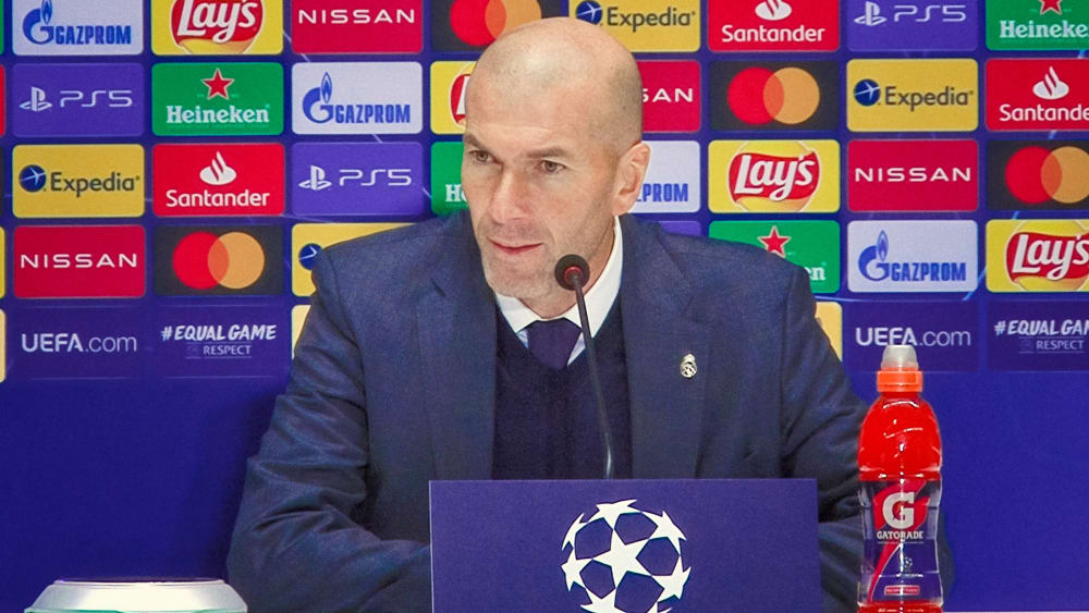 Steht mit seinem Team gegen Gladbach in der Pflicht: Real-Coach Zinedine Zidane.