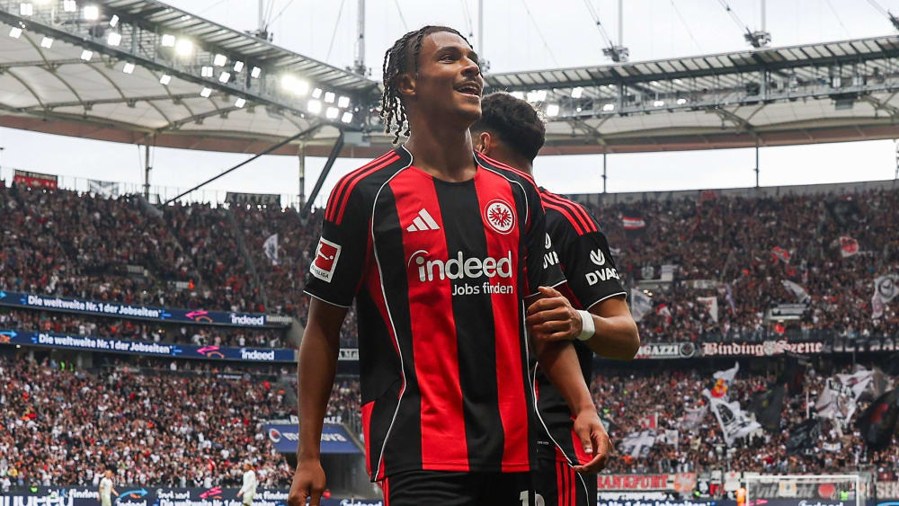 Mit einem Doppelpack gegen Werder Bremen bringt Jean-Matteo Bahoya das Waldstadion zum Beben.