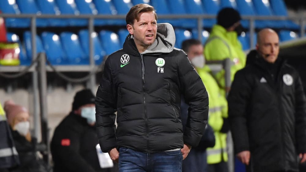 Braucht mit seinem Team dringend mal wieder einen Sieg: Wolfsburgs Coach Florian Kohfeldt.