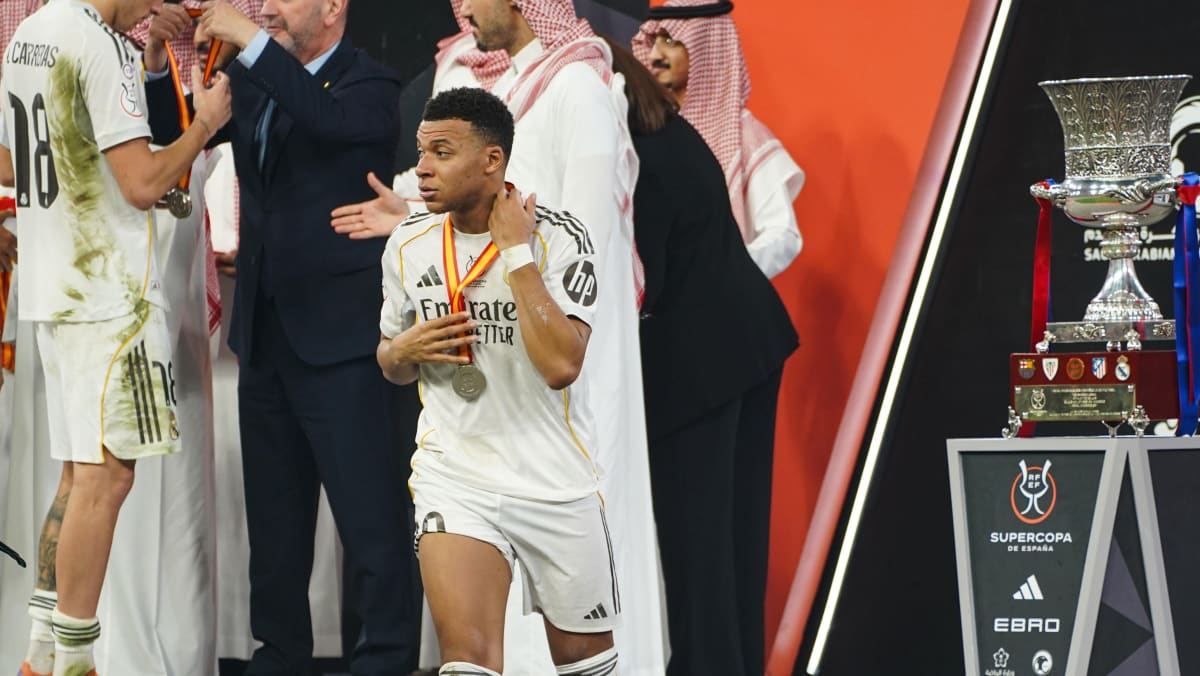 -Umstrittenste-Szene-der-Supercopa-Was-sollte-die-Mbapp-Geste-