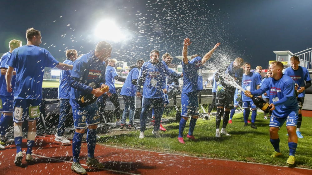 Erstmals im Europapokal: Das 6000-Einwohner-St&#228;dtchen Hartberg mit seinem feiernden TSV.