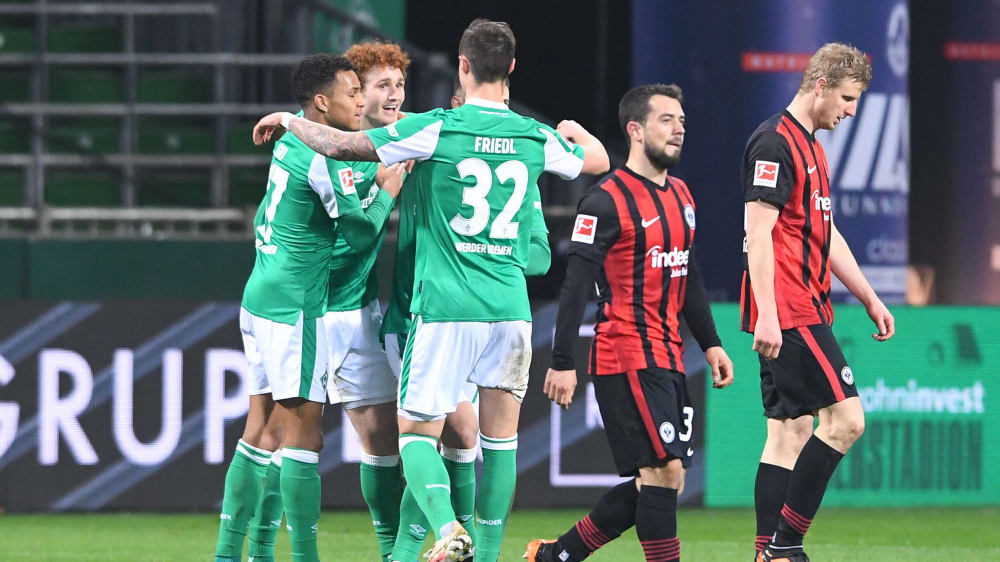 Spiel gedreht: Werder Bremen bejubelt das 2:1 durch Joshua Sargent (2.v.li.).