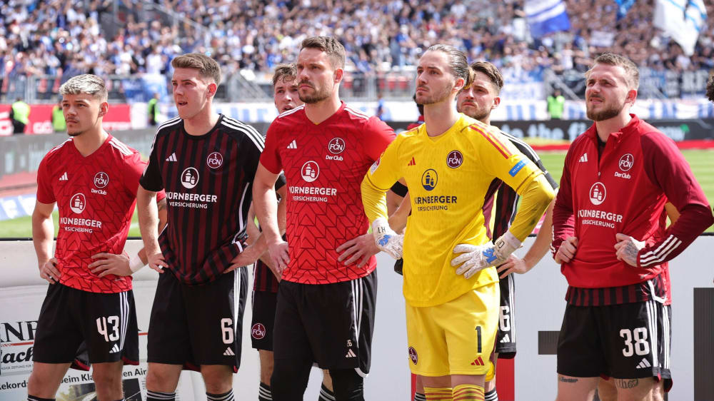 Enttäuschte Gesichter beim FCN nach der jüngsten Niederlage gegen Karlsruhe.