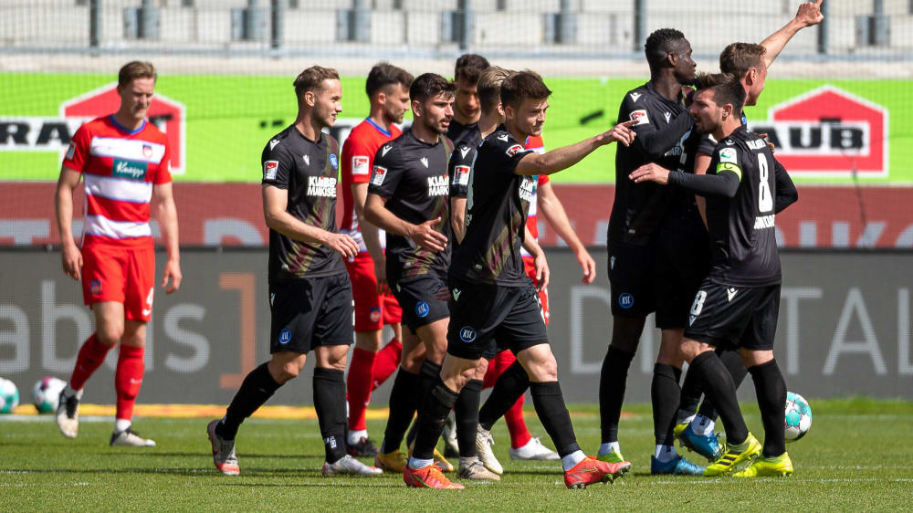 Karlsruhe konnte am letzten Spieltag einen 2:1-Erfolg in Heidenheim bejubeln.