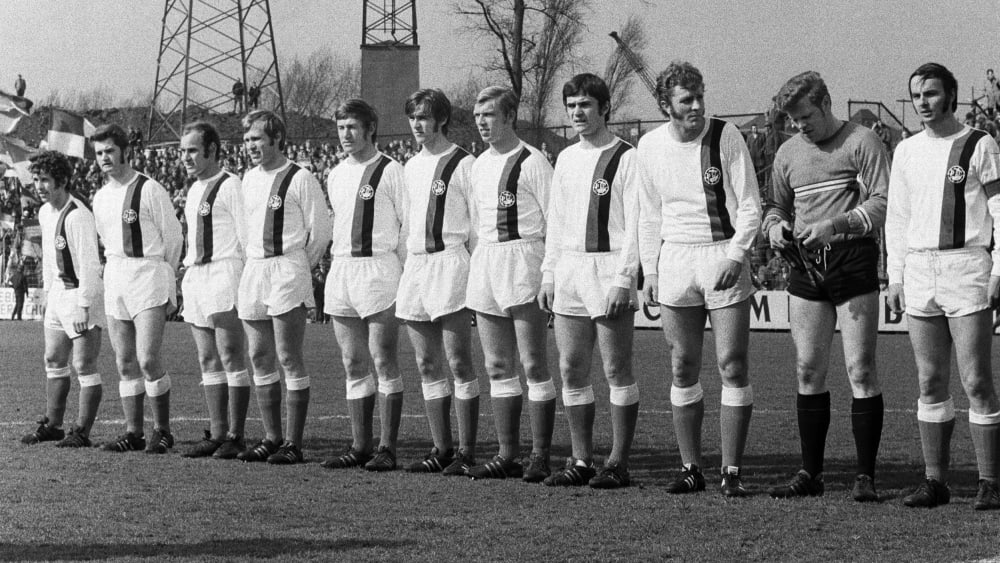 Das Team von Arminia Bielefeld feierte 1971 nur f&#252;r eine Nacht den Klassenerhalt, dann kam die Manipulation ans Licht. 