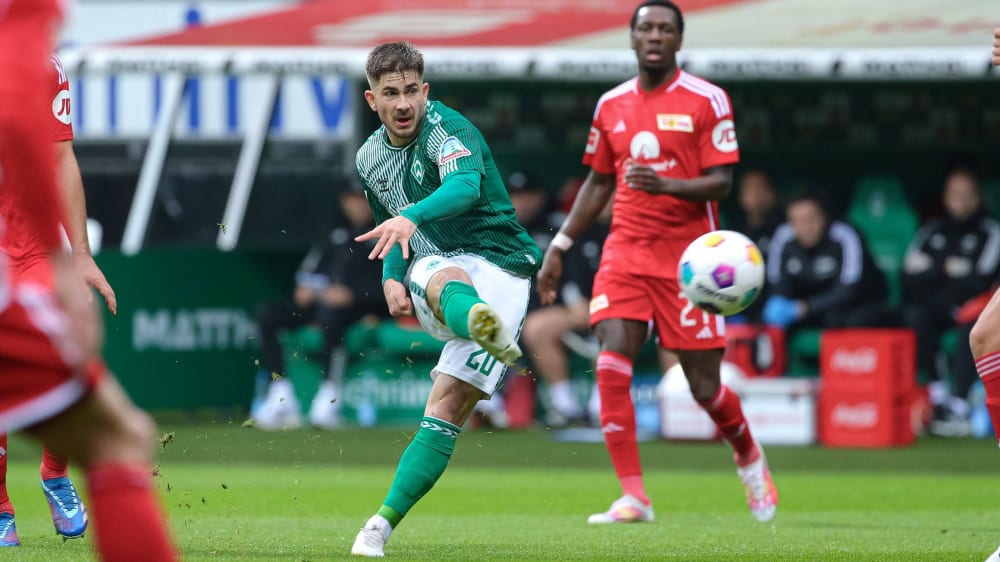Zwar nur ein Tor und ein Assist - und trotzdem ist Romano Schmid offensiver Dreh- und Angelpunkt bei Werder Bremen.