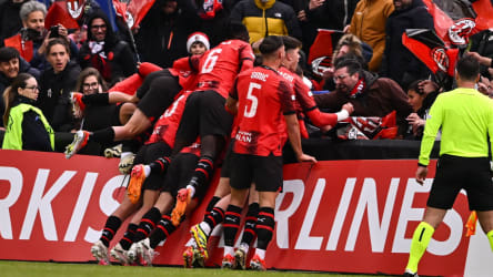 Die AC Milan feiert den Einzug in das Youth-League-Finale.
