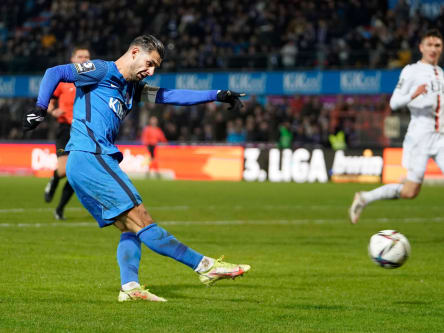 Luka Tankulic erzielt das 2:0 des SV Meppen gegen den FC Viktoria Köln
