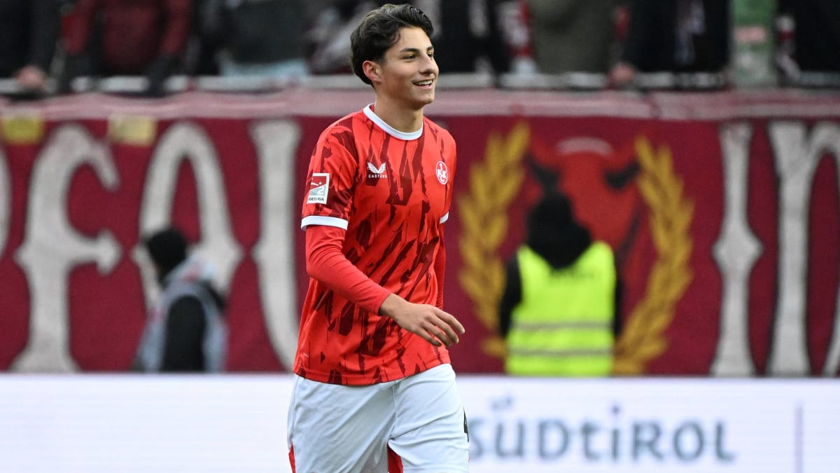 Deshalb-spielte-FCK-Rekordmann-Hofmeister-ohne-Brustsponsor