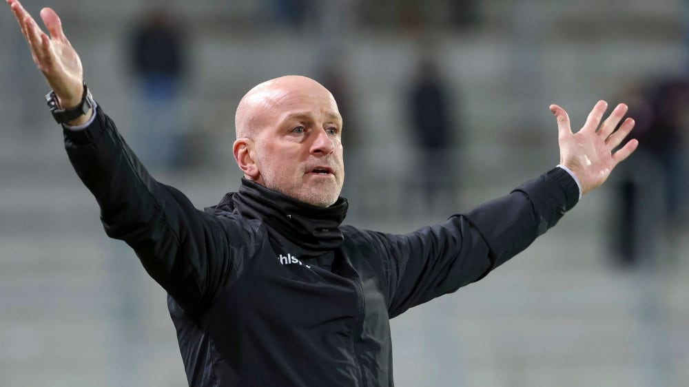Mit Feuereifer an der Seitenlinie: Marco Antwerpen.