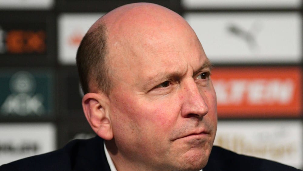 Gladbachs Geschäftsführer Stephan Schippers muss mit der Borussia große finanzielle Verluste hinnehmen.