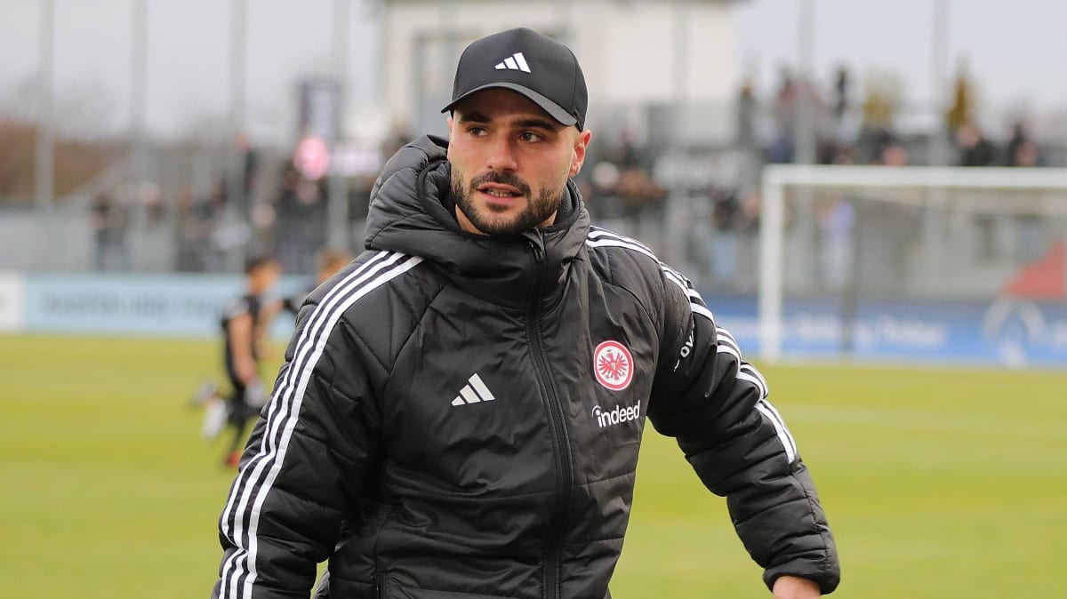 -Lautstarker-impulsiver-Antreiber-Die-ersten-Eindr-cke-von-Schmitt