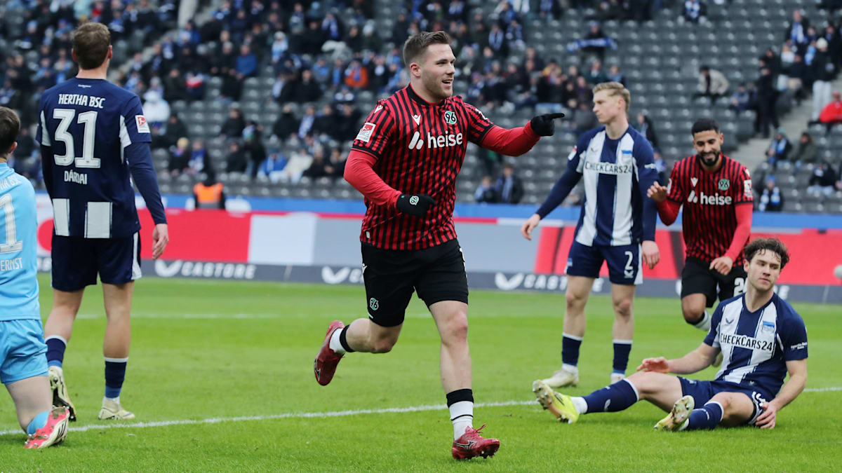 Anlauf-Finte und Källmans Nummer 13: Hannover gewinnt Verfolgerduell in ...
