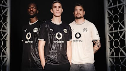 In diesem Sondertrikot zum 100. Geburtstag des Stadions Rote Erde läuft der BVB in der Bundesliga gegen den HSV auf.