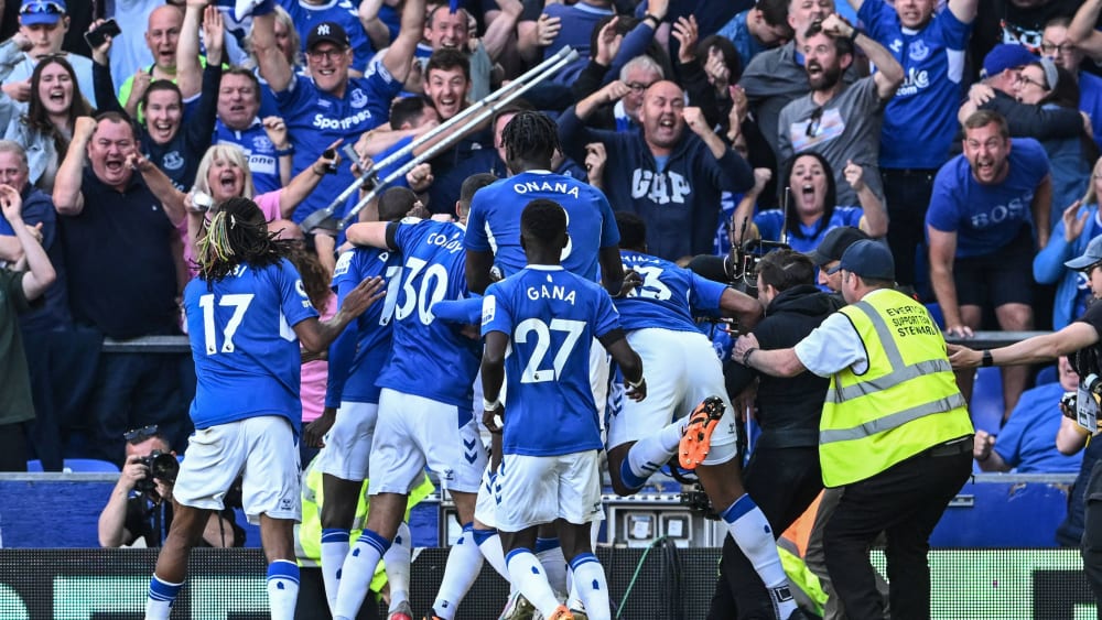 Die Fans und Spieler des FC Everton durften sich am letzten Spieltag über den Klassenerhalt freuen.