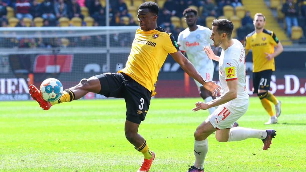 Michael Akoto und Dynamo Dresden kamen gegen Holstein Kiel nicht über ein Unentschieden hinaus.