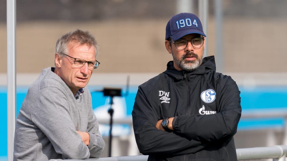Macht sich Gedanken, wie sich der Fu&#223;ball ver&#228;ndert: Schalkes Technischer Direktor Michael Reschke (hier mit Trainer David Wagner).