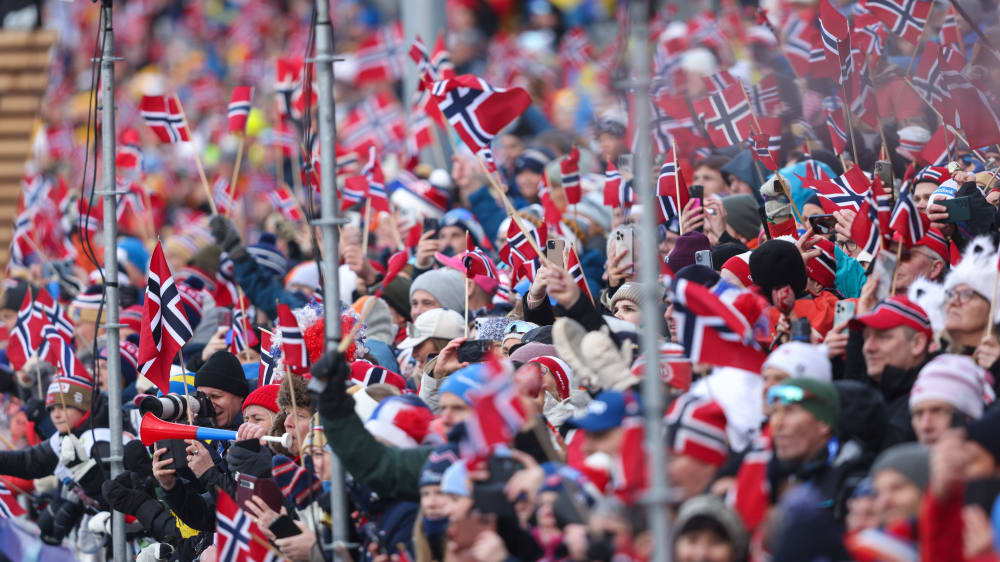 Norwegen feiert die Nordische Ski-WM.