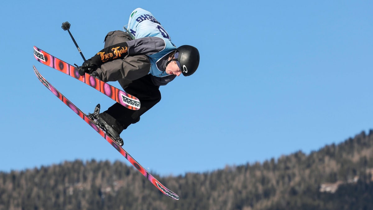 Norwegischer-Ski-Freestyler-querschnittsgel-hmt