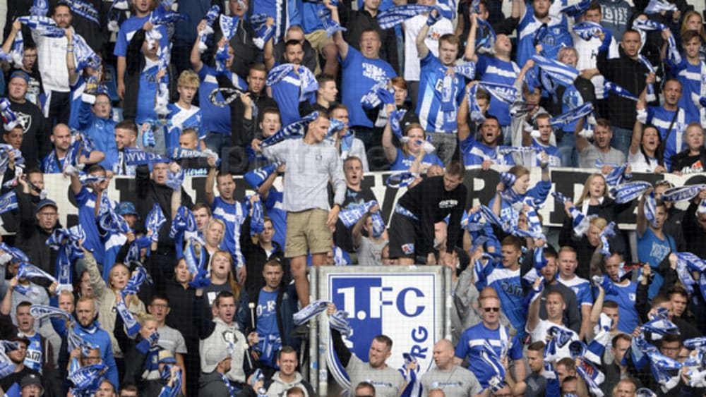 D&#252;rfen demn&#228;chst auch wieder zum H&#252;pfen ansetzen: Die Fans des 1. FC Magdeburg.