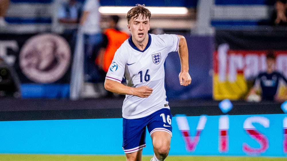 Difesa: Jack Hinshelwood