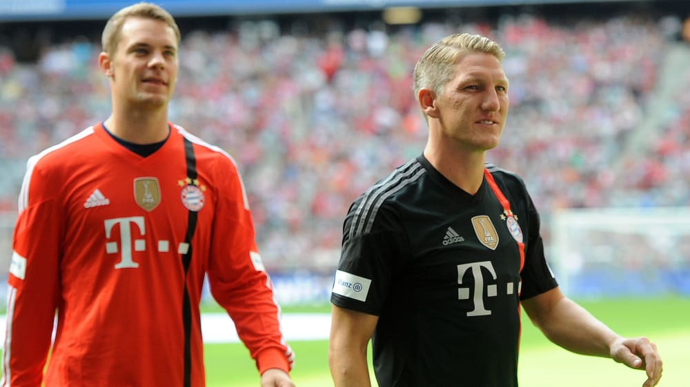 Torwart Manuel Neuer (li.) und Bastian Schweinsteiger im Dress des FC Bayern München