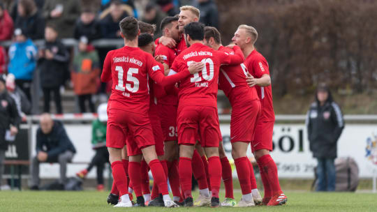 Türkgücü München steht aktuell klar an der Tabellenspitze der Regionalliga Bayern. 