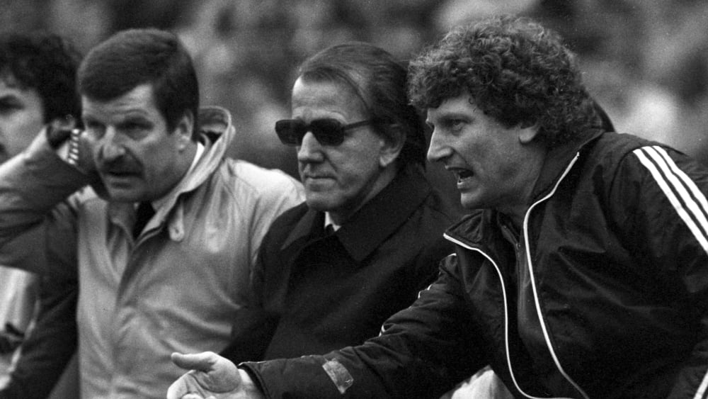 Uwe Klimaschefski (re.) scheitert als Trainer von Hertha BSC 1980/81 dramatisch am Bundesliga-Aufstieg.