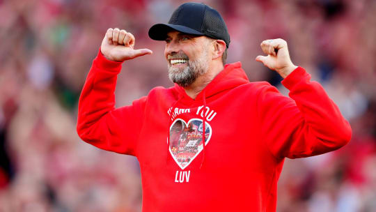 Zurück im Fußball, aber nicht an der Linie: Jürgen Klopp, hier beim Abschied von seinem letzten Verein FC Liverpool.