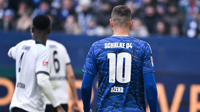 Stürmer Edin Dzeko ist Schalkes neue Nummer 10.