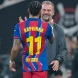 Für seinen Unterschiedsspieler Raphinha hat Barcelonas Trainer Hansi Flick ein besonderes Faible.