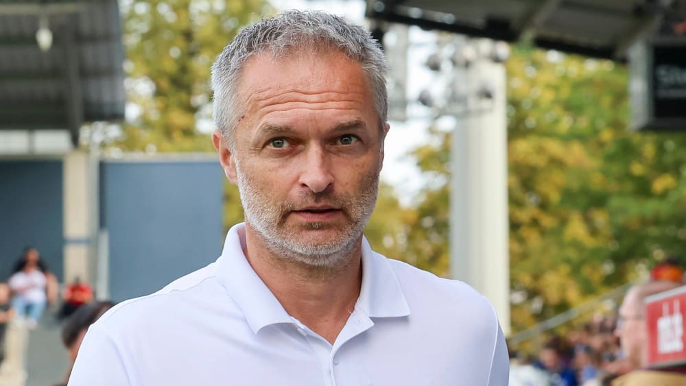 Gegen England wird Christian Wück sein Debüt als Bundestrainer feiern.