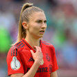 Katharina Naschenweng wird dem FC Bayern München vorerst fehlen.