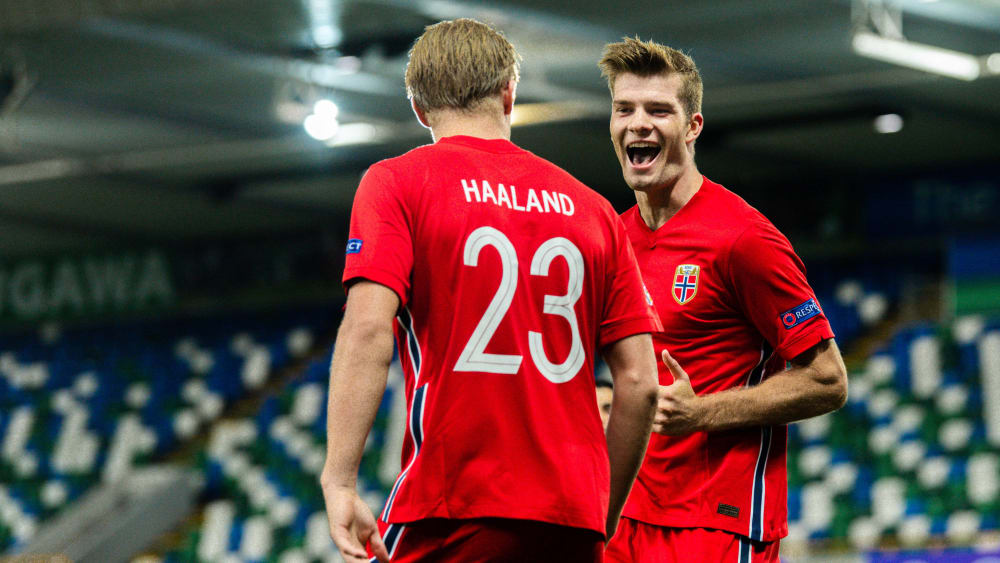 Sehen sich bald auch in der Bundesliga: Alexander S&#246;rloth und Erling Haaland.