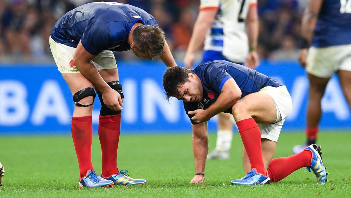 RugbyWM Frankreich feiert Rekordsieg und verliert Kapitän Dupont