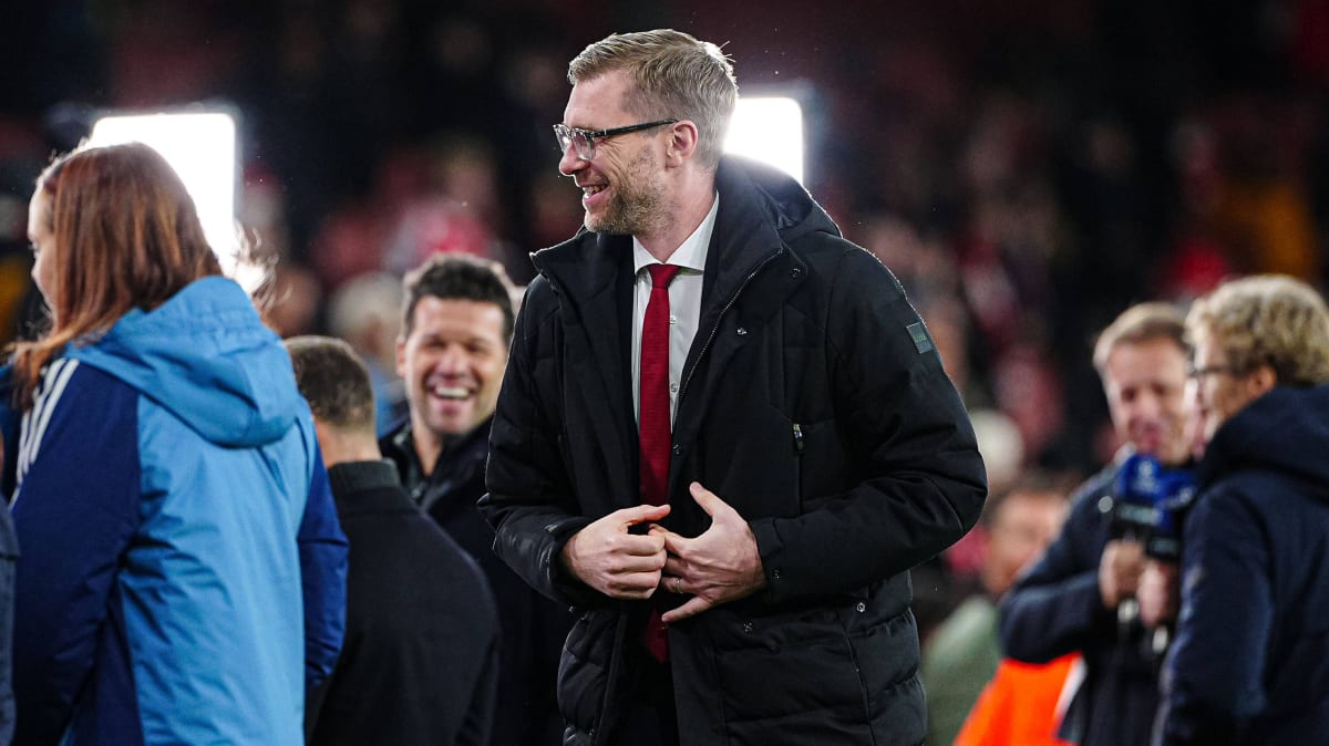 -Neuen-Herausforderungen-stellen-Mertesacker-verl-sst-Arsenal-im-Sommer