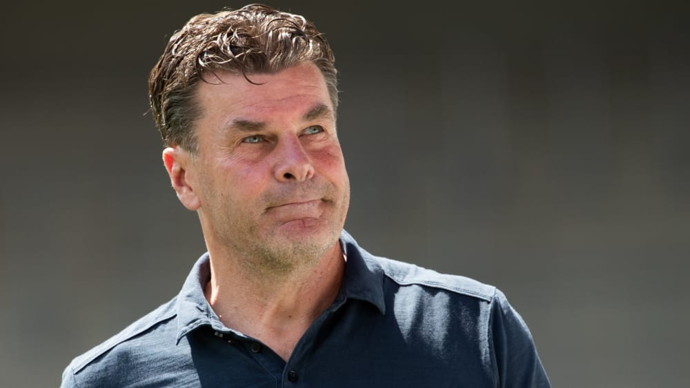 HSV-Coach Dieter Hecking sieht die Partie gegen Sandhausen auch als Charakterfrage.