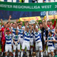 Es war eine feuchtfröhliche Meisterfreier beim MSV Duisburg.
